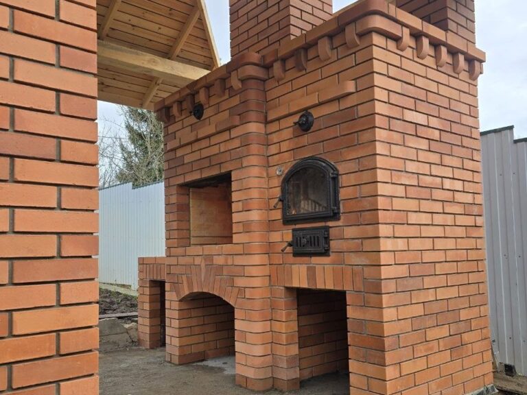 Иллюстрация к статье «Барбекю с духовым шкафом из кирпича: зачем нужен и как устроен»